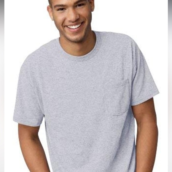 💕NWT Men’s Basic Tee - Picture 2 of 5